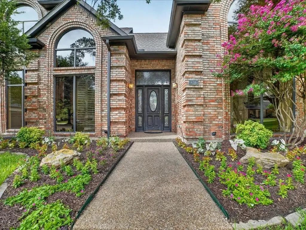 5201 Windjammer Road Plano TX 75093