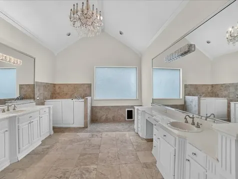 5201 Windjammer Road Plano TX 75093