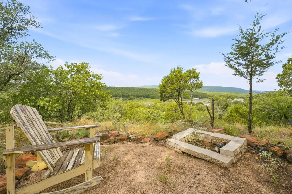 4195 S Lakeview Gordon TX 76453