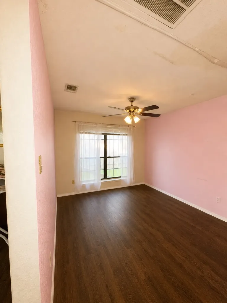 1928 La Prada Parkway Mesquite TX 75150