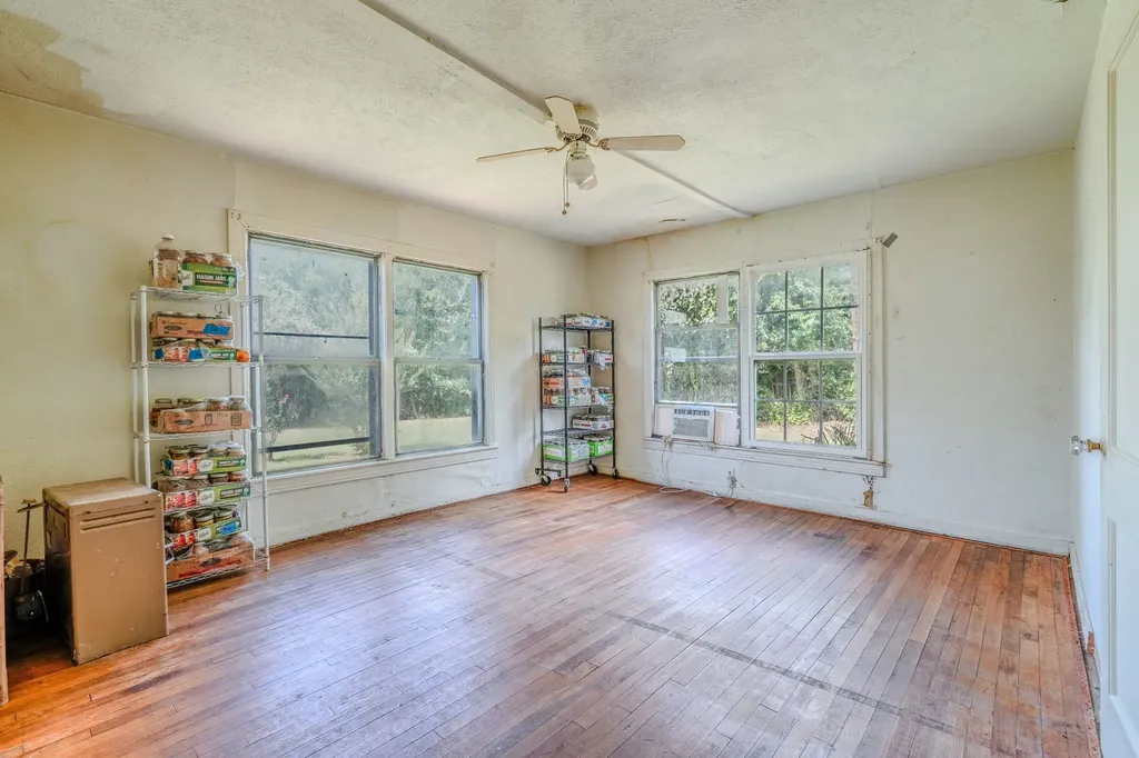 713 Lution Drive Weatherford TX 76087