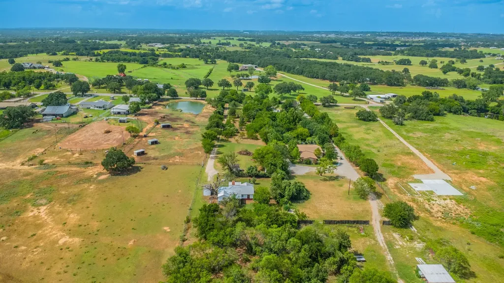 713 Lution Drive Weatherford TX 76087
