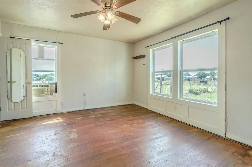 713 Lution Drive Weatherford TX 76087