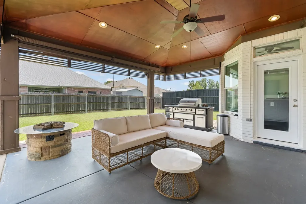 2814 Saint Maria Drive Mansfield TX 76063