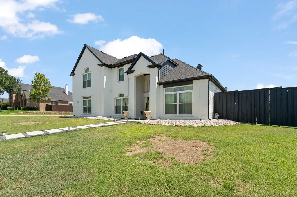 2814 Saint Maria Drive Mansfield TX 76063