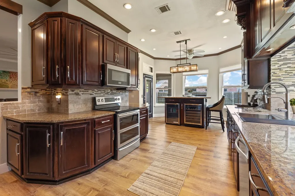 2814 Saint Maria Drive Mansfield TX 76063