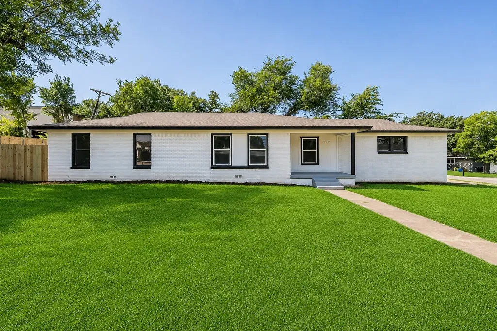 5558 Meadowbrook Drive Fort Worth TX 76112
