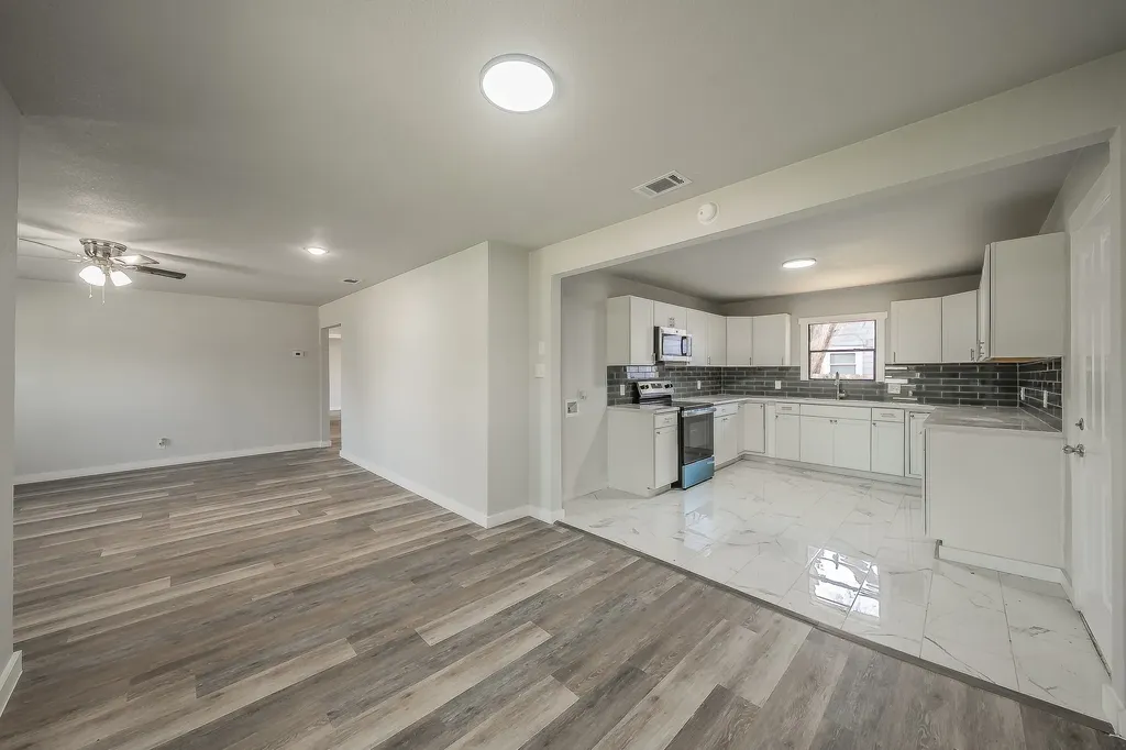 5558 Meadowbrook Drive Fort Worth TX 76112