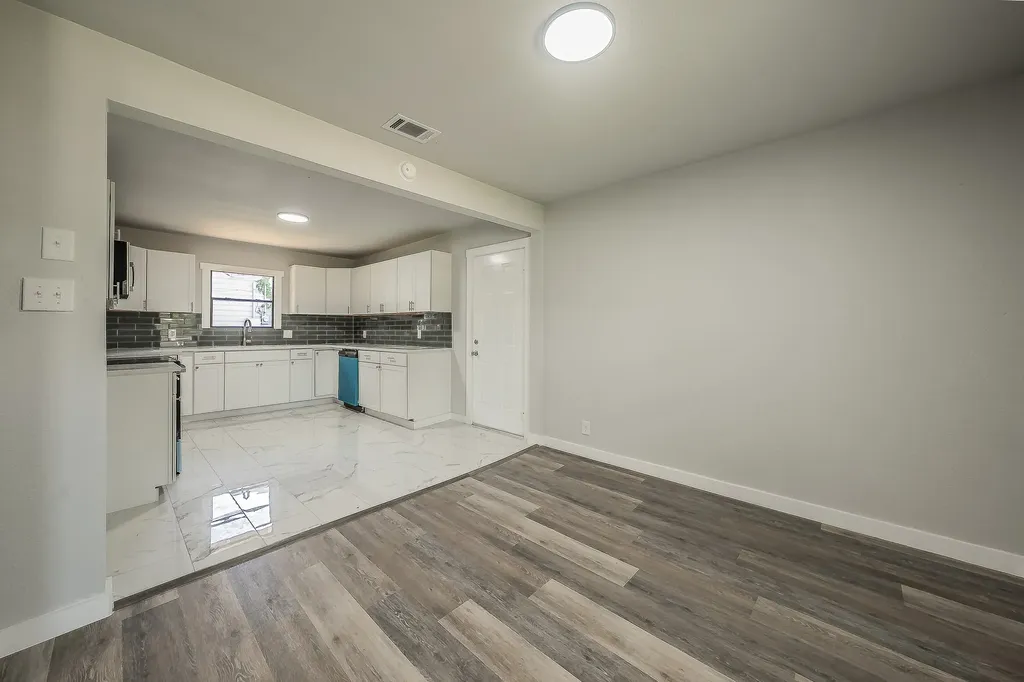 5558 Meadowbrook Drive Fort Worth TX 76112