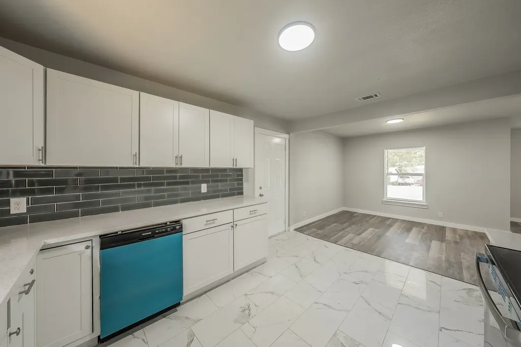 5558 Meadowbrook Drive Fort Worth TX 76112