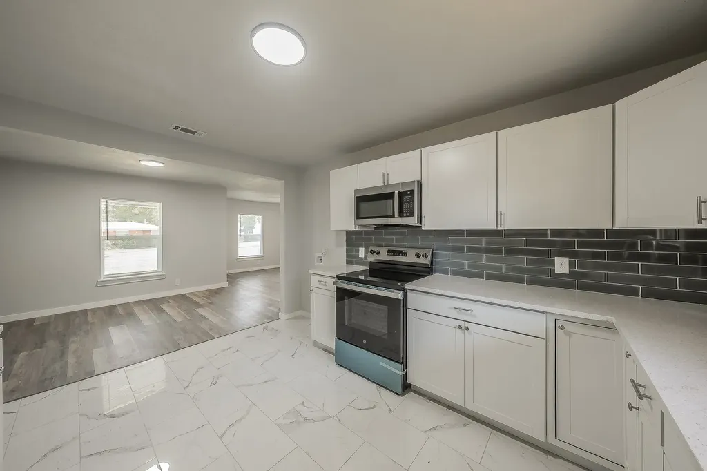 5558 Meadowbrook Drive Fort Worth TX 76112