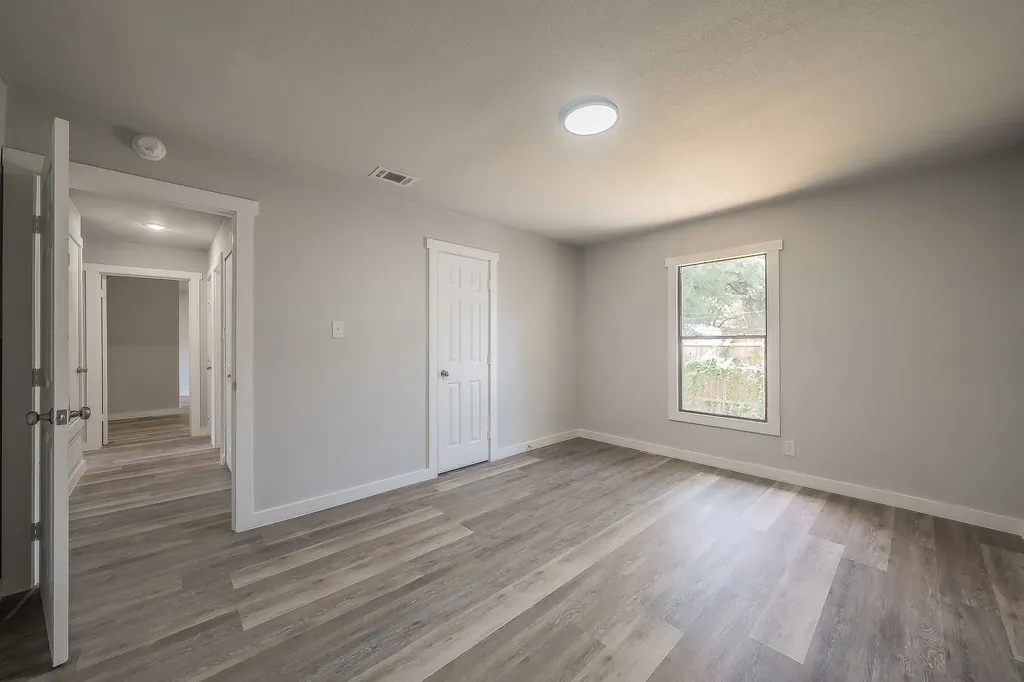 5558 Meadowbrook Drive Fort Worth TX 76112