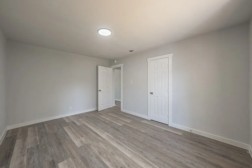 5558 Meadowbrook Drive Fort Worth TX 76112