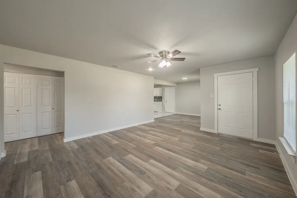 5558 Meadowbrook Drive Fort Worth TX 76112