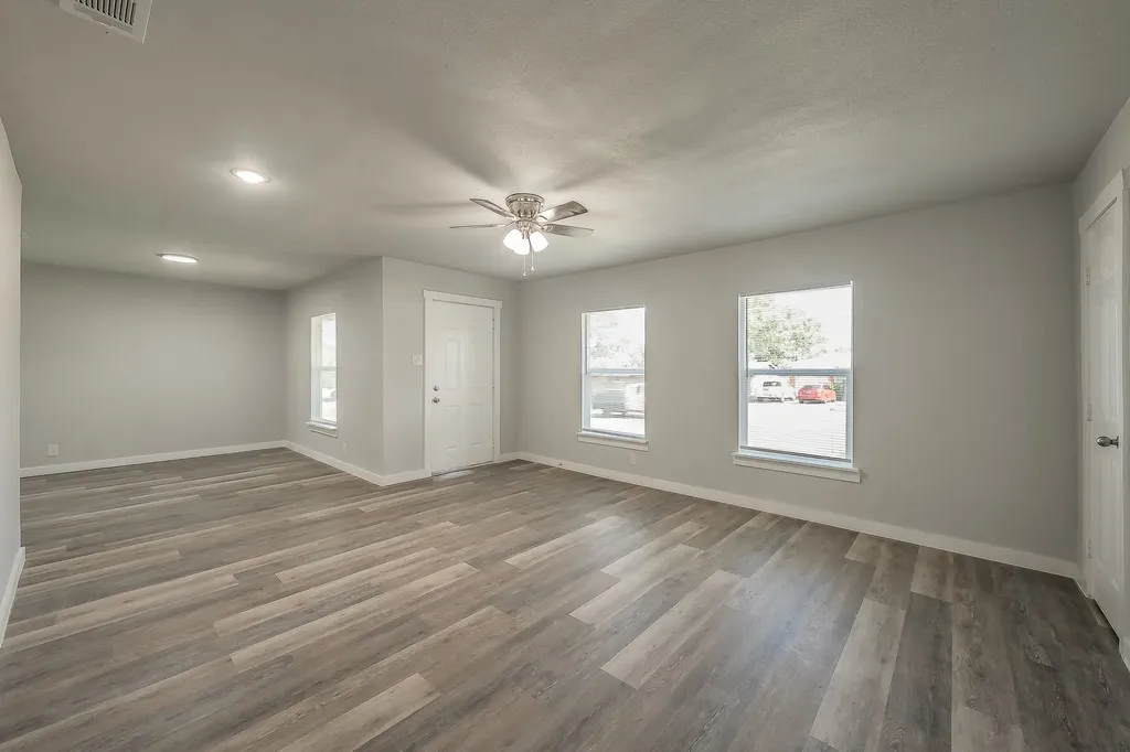 5558 Meadowbrook Drive Fort Worth TX 76112