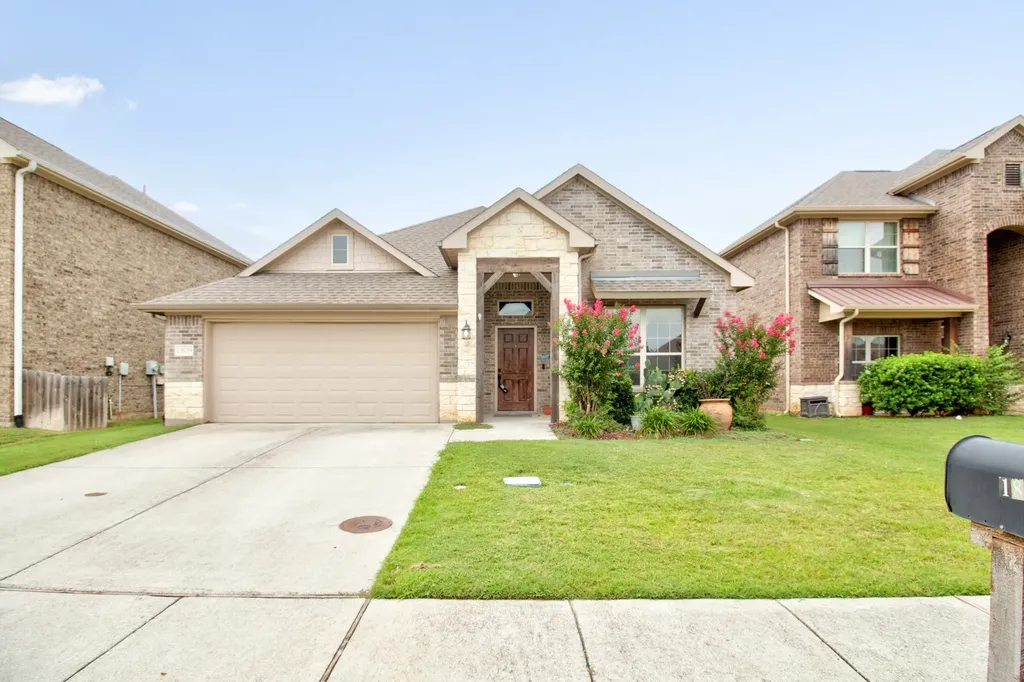 1809 Silver Oaks Gainesville TX 76240
