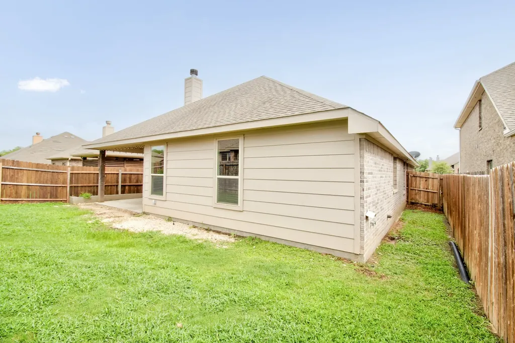 1809 Silver Oaks Gainesville TX 76240
