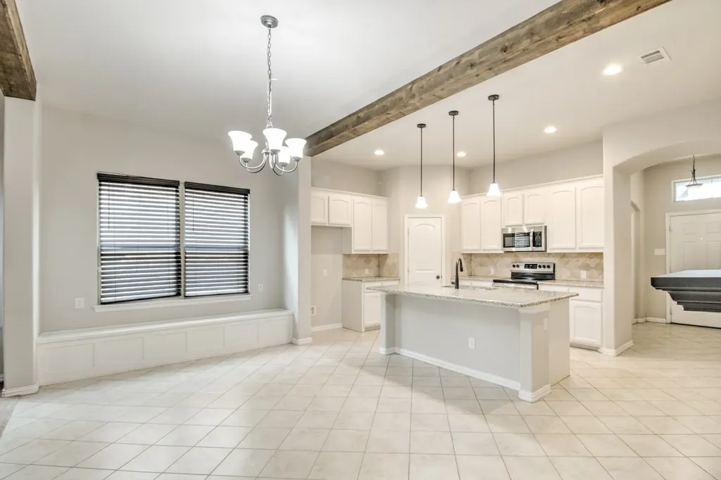 1809 Silver Oaks Gainesville TX 76240