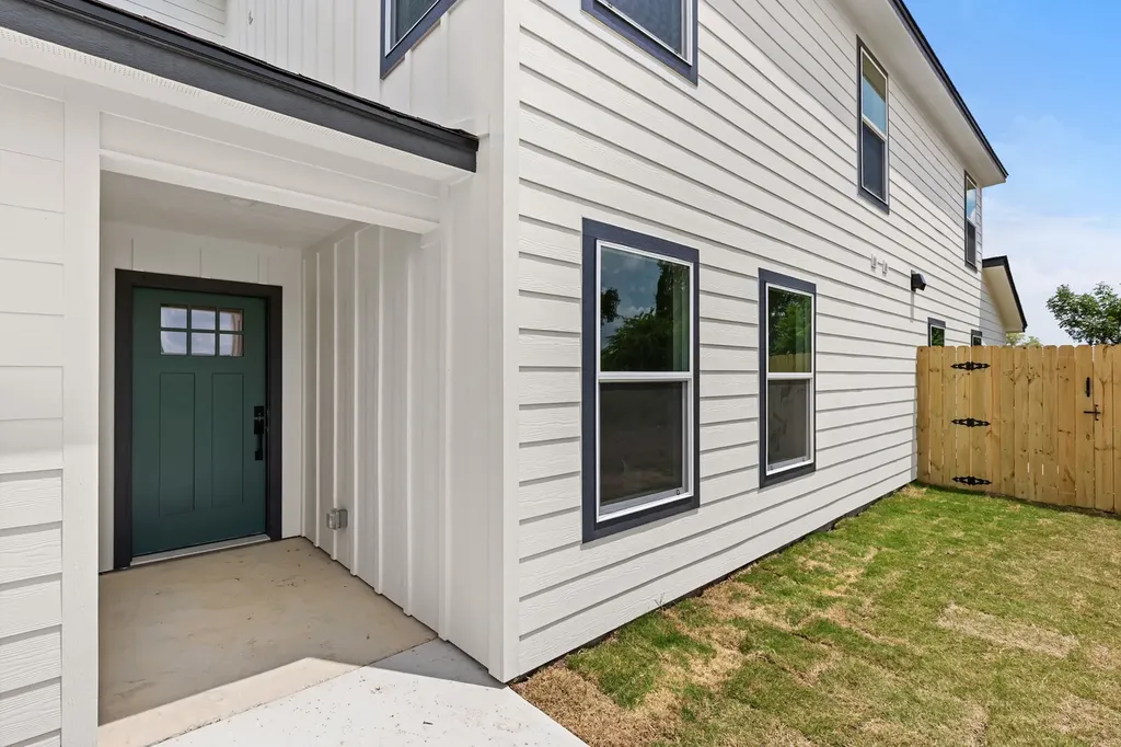 516 Paso Fino Street Robinson TX 76706