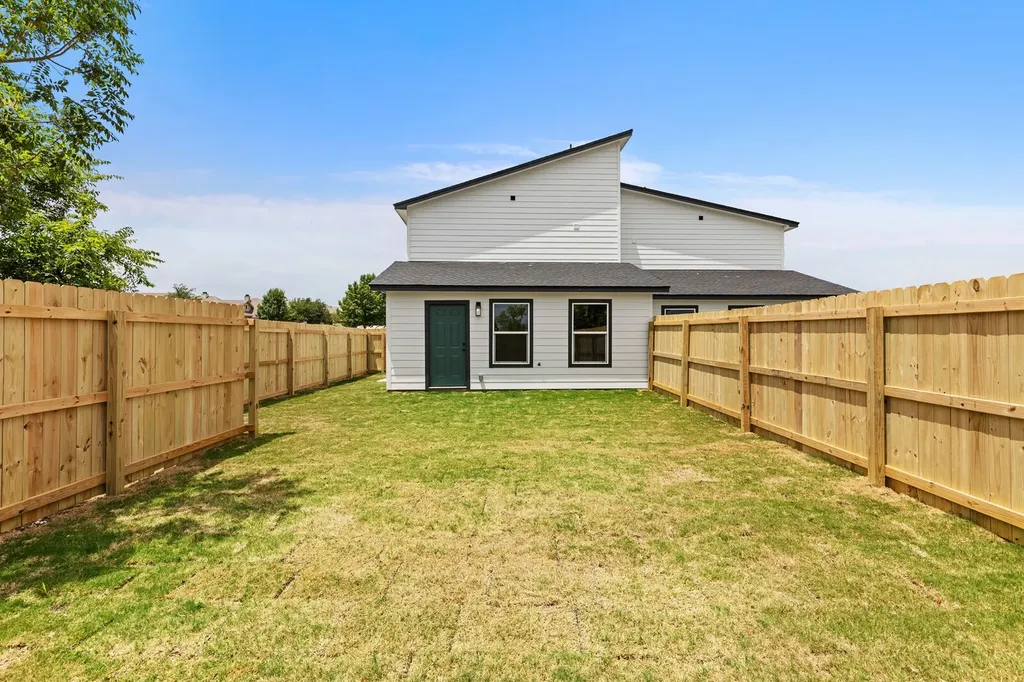 516 Paso Fino Street Robinson TX 76706