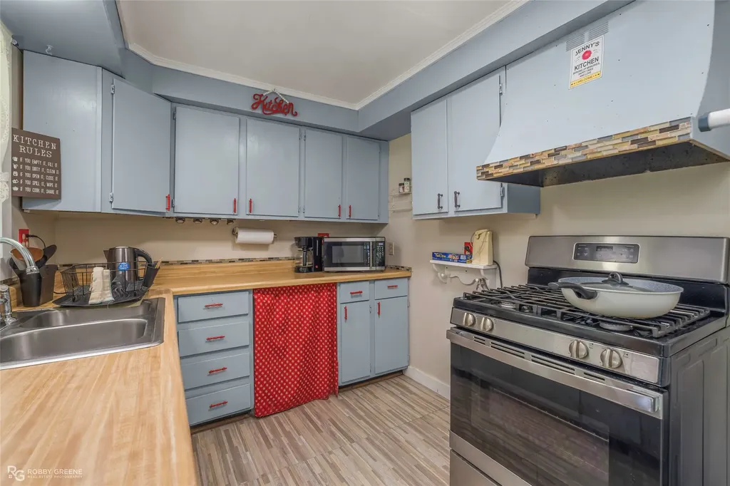 773 Main Street Doyline LA 71023