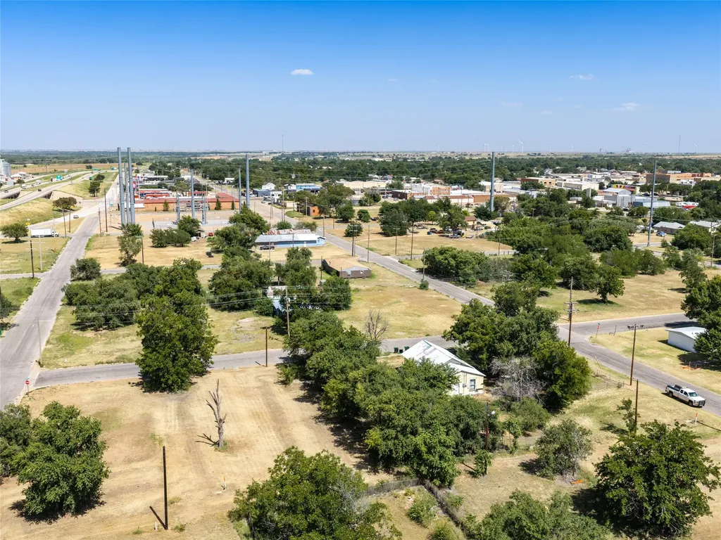 1116 Houston Street Vernon TX 76384