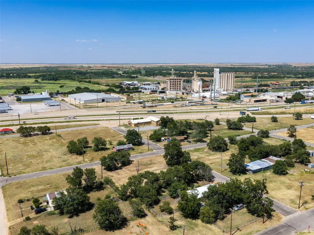 1116 Houston Street Vernon TX 76384