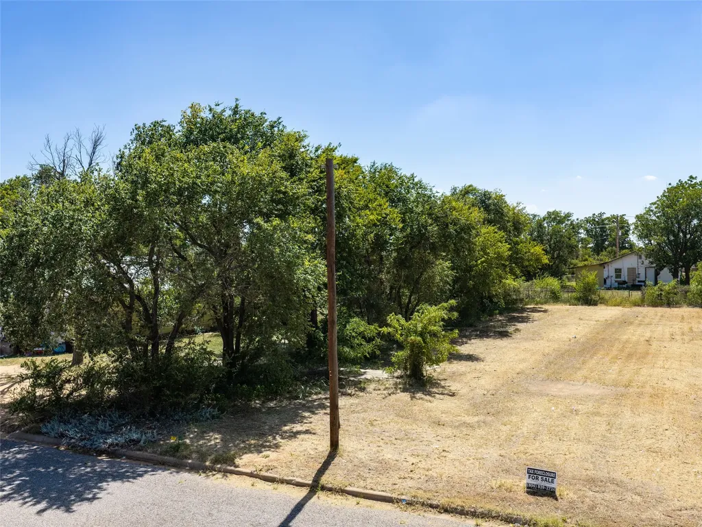 1116 Houston Street Vernon TX 76384