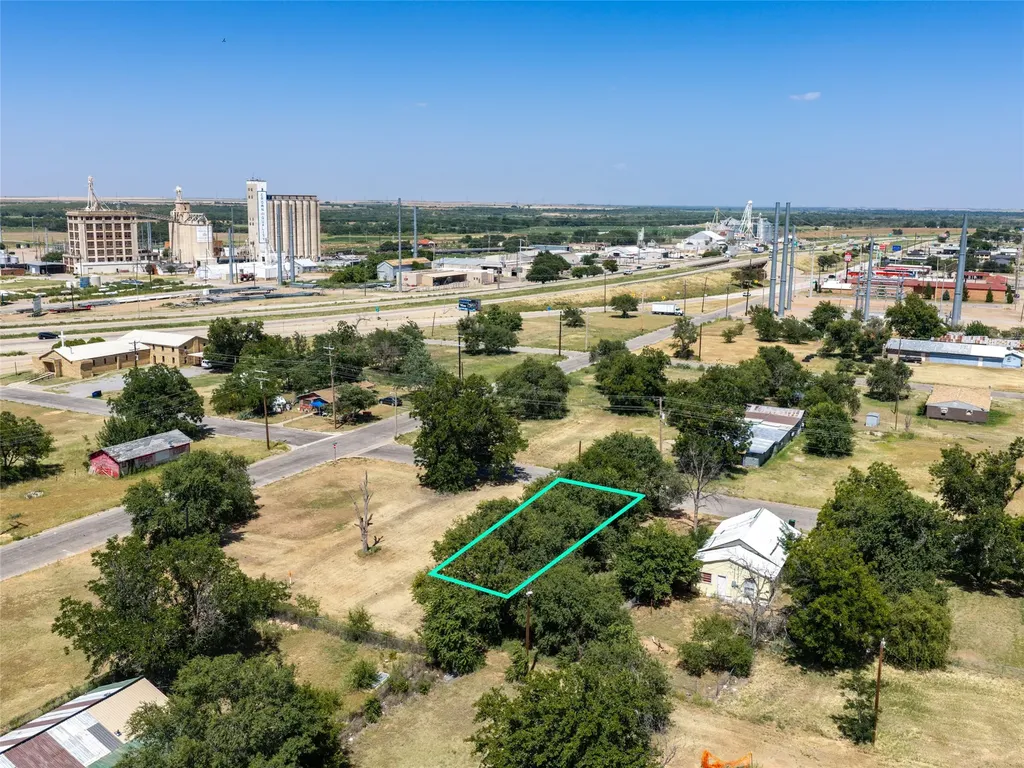 1116 Houston Street Vernon TX 76384
