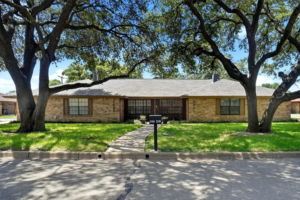 4861 Ledgestone Court Fort Worth TX 76132