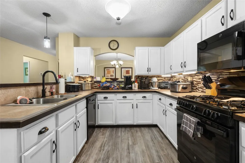 1409 Bregenz Lane Lewisville TX 75067