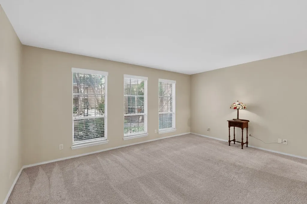 4312 Bellaire Drive S Fort Worth TX 76109