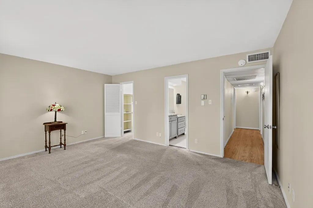4312 Bellaire Drive S Fort Worth TX 76109