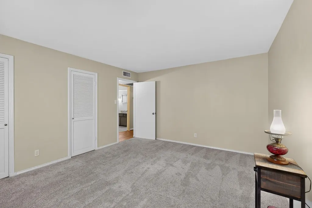 4312 Bellaire Drive S Fort Worth TX 76109