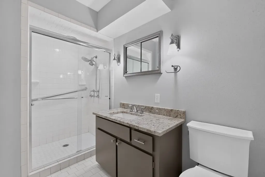 4312 Bellaire Drive S Fort Worth TX 76109