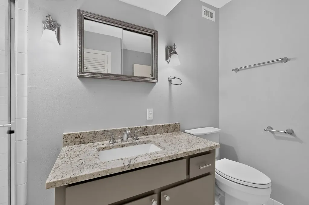 4312 Bellaire Drive S Fort Worth TX 76109