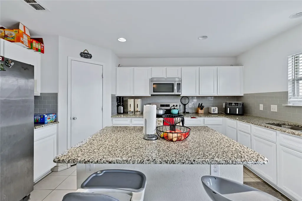 14813 Magnolia Lane Balch Springs TX 75180