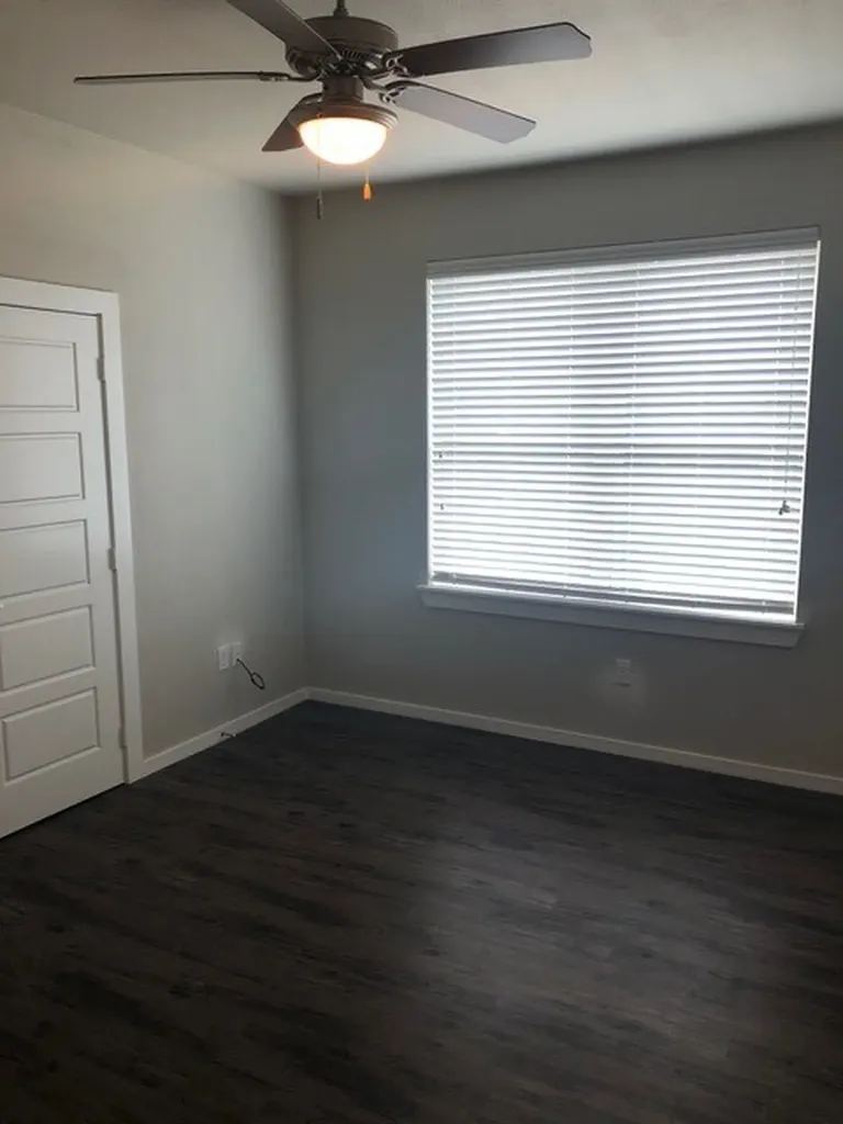 2303 N Elm Street Denton TX 76201