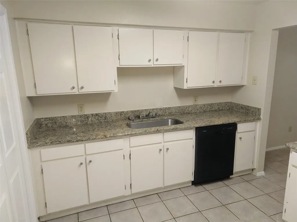 4401 Andalusia Trail Arlington TX 76017