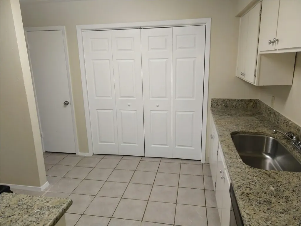 4401 Andalusia Trail Arlington TX 76017