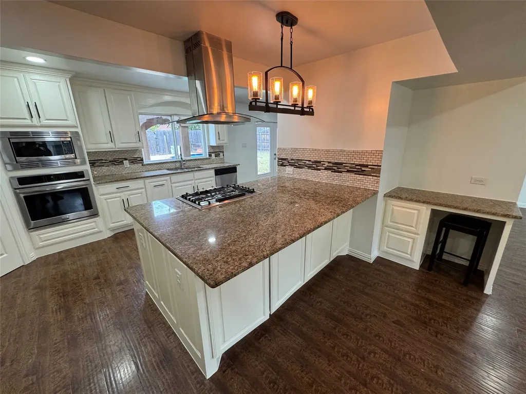 3573 Ridgebriar Drive Dallas TX 75234