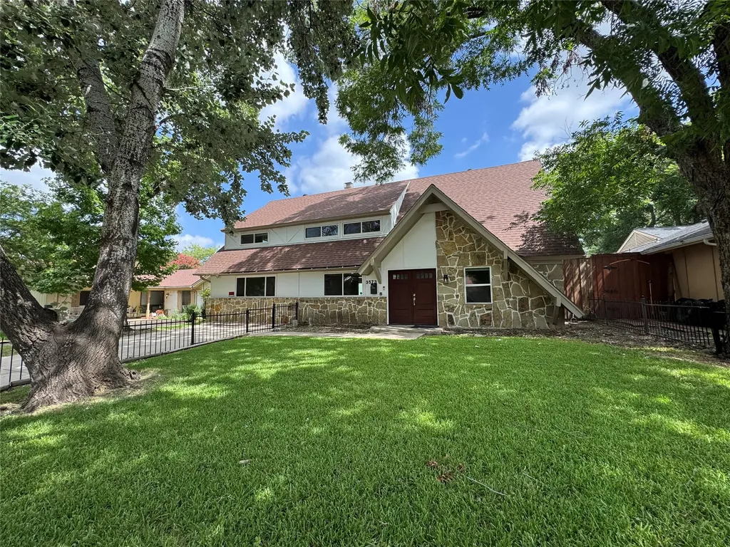 3573 Ridgebriar Drive Dallas TX 75234