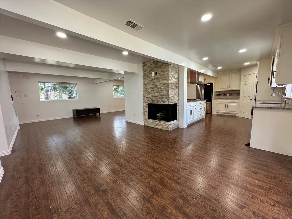 3573 Ridgebriar Drive Dallas TX 75234