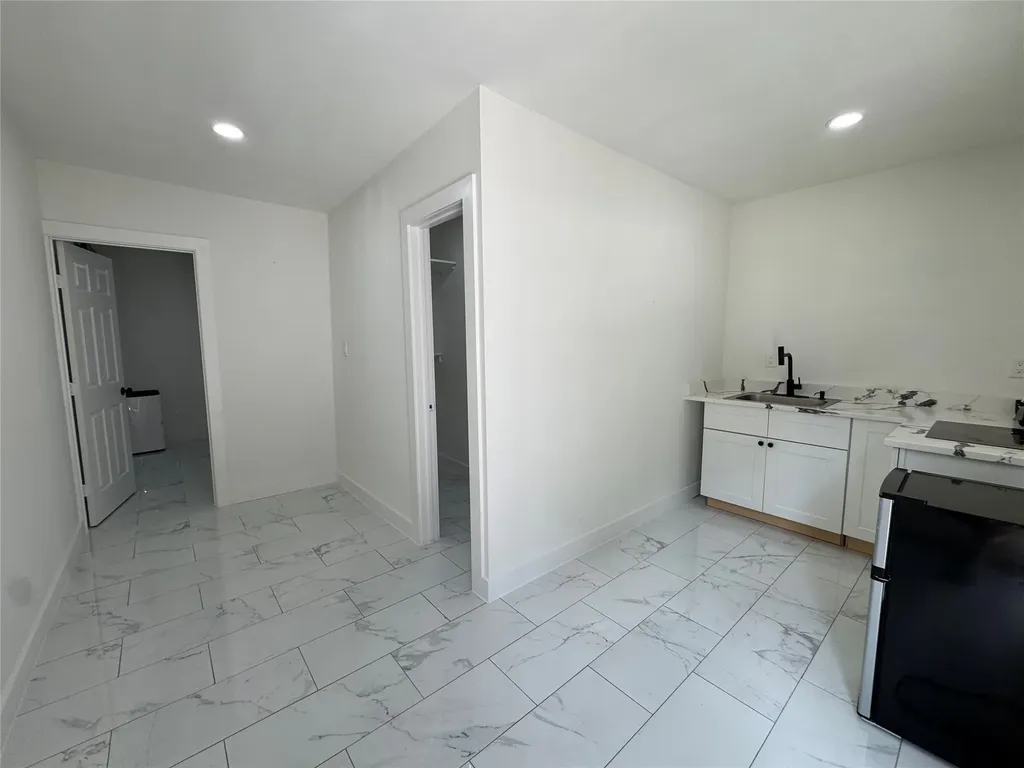 3573 Ridgebriar Drive Dallas TX 75234