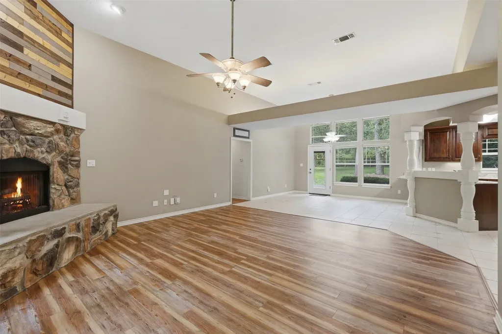 565 W El Dorado Drive Scroggins TX 75480