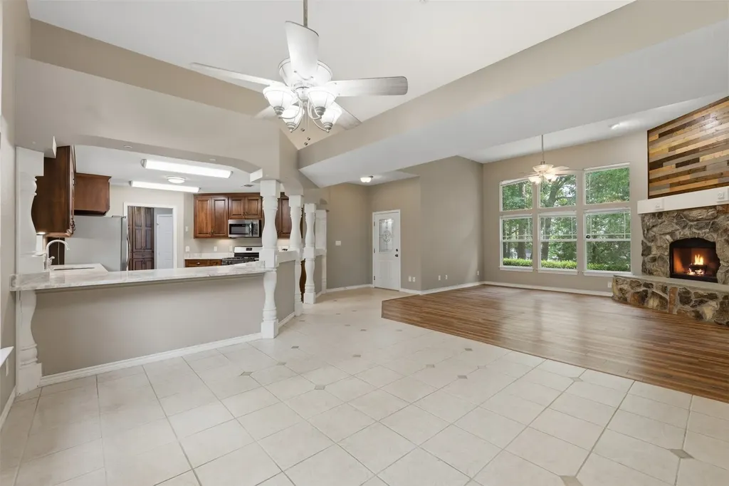 565 W El Dorado Drive Scroggins TX 75480