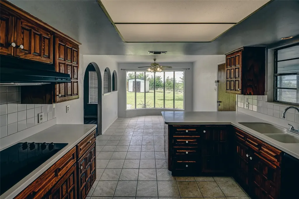 401 Rhineland Benbrook TX 76126