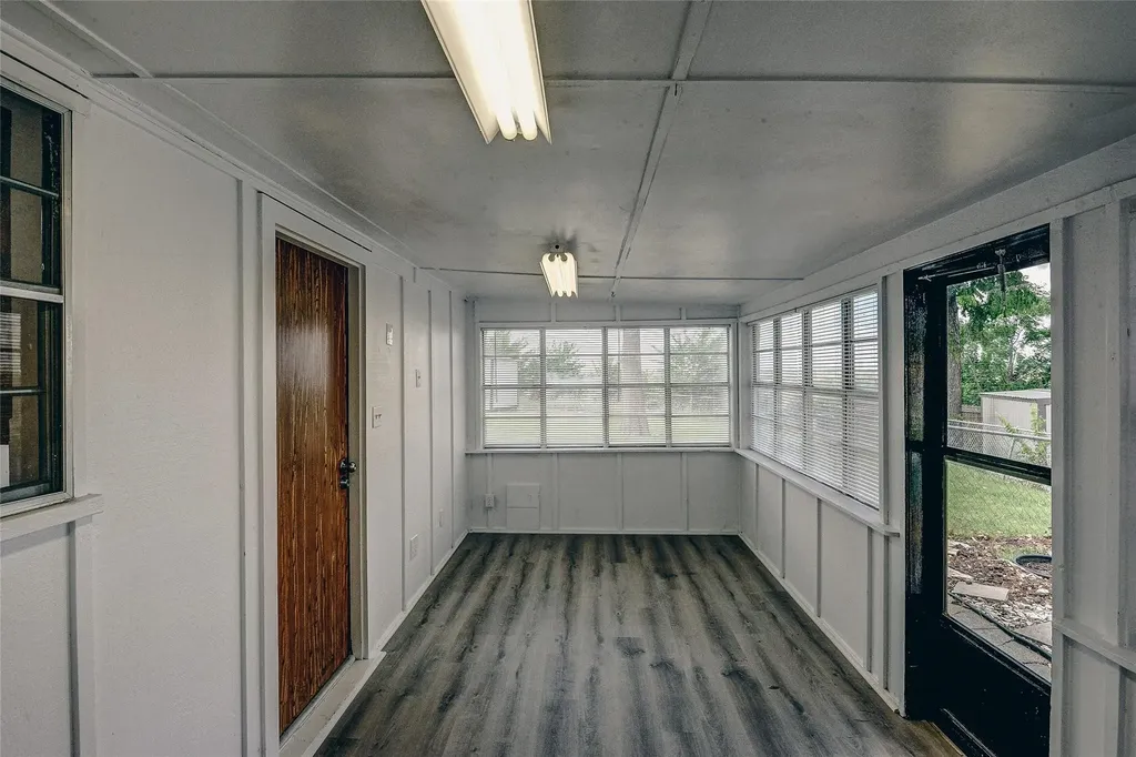 401 Rhineland Benbrook TX 76126
