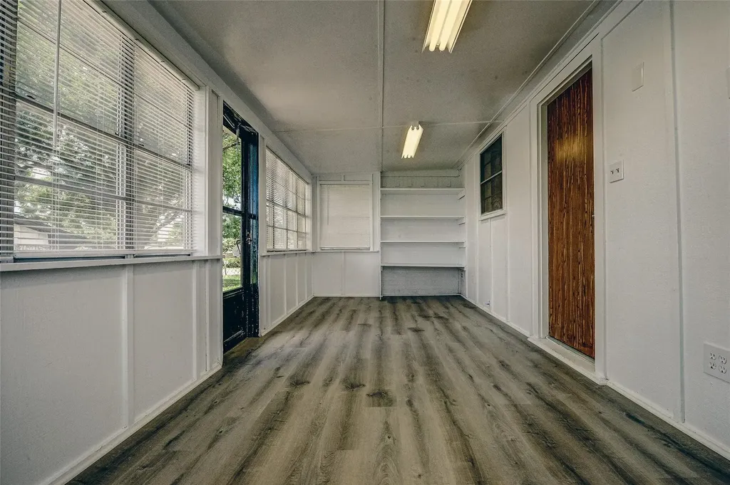401 Rhineland Benbrook TX 76126
