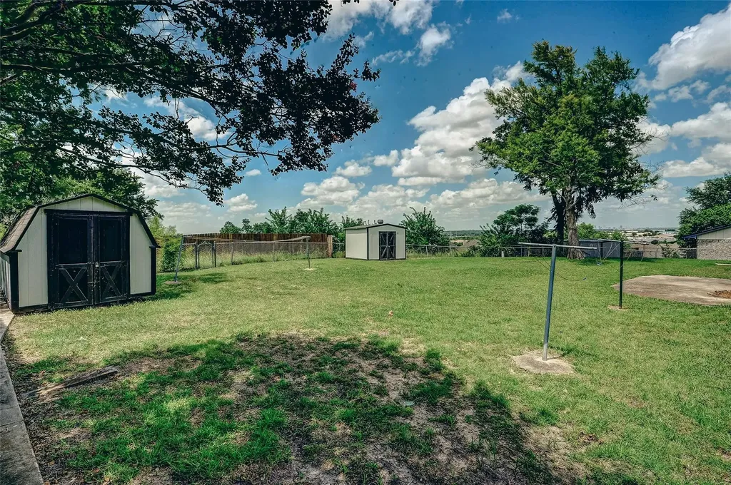 401 Rhineland Benbrook TX 76126